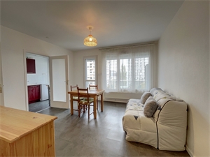 appartement à la location -   63000  CLERMONT-FERRAND, surface 34 m2 location appartement - APR747963
